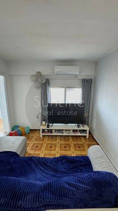 Foto 2 de Venta de piso en Ciutat Fallera de 3 habitaciones con balcón y aire acondicionado