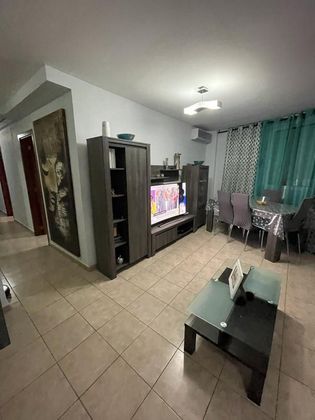 Foto 1 de Piso en venta en Buzanda - Cabo Blanco - Valle San Lorenzo de 3 habitaciones con garaje y ascensor