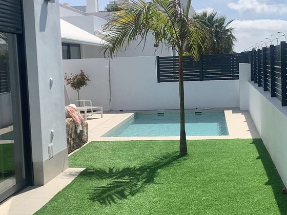 Foto 1 de Casa en venda a Islas Menores - Mar de Cristal de 3 habitacions amb terrassa i piscina