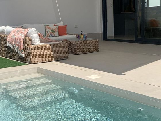 Foto 2 de Venta de casa en Islas Menores - Mar de Cristal de 3 habitaciones con terraza y piscina