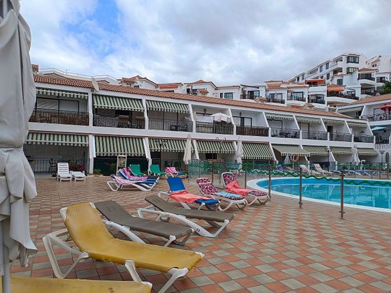 Foto 1 de Estudi en venda a Los Cristianos - Playa de las Américas amb terrassa i piscina