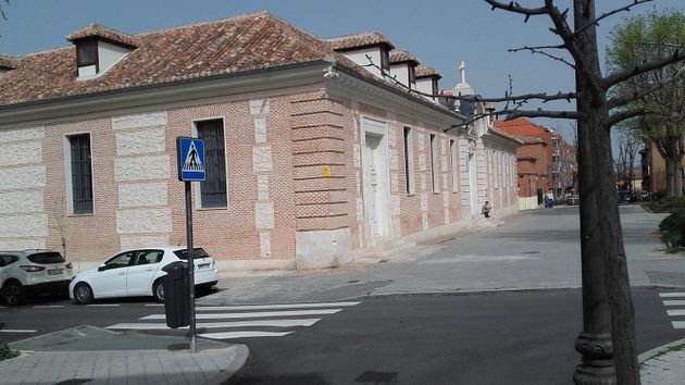 Foto 2 de Xalet en venda a Centro - Aranjuez de 4 habitacions amb garatge i jardí