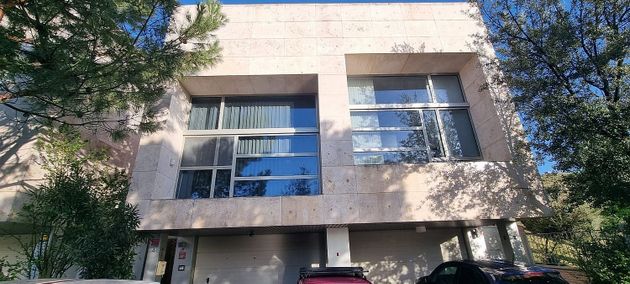 Foto 2 de Xalet en venda a Nuevo Aranjuez de 4 habitacions amb terrassa i piscina