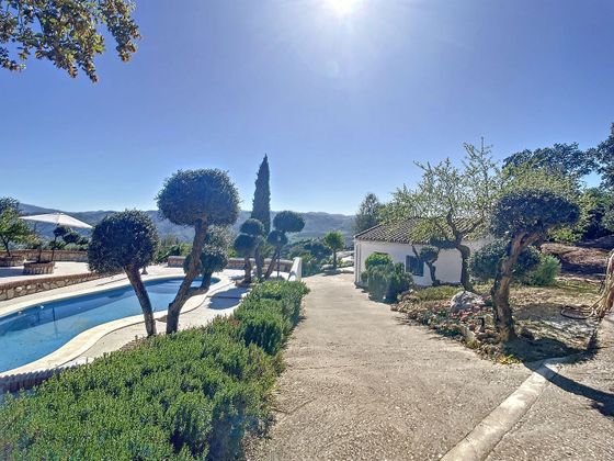 Foto 2 de Casa rural en venda a Riogordo de 3 habitacions amb terrassa i piscina