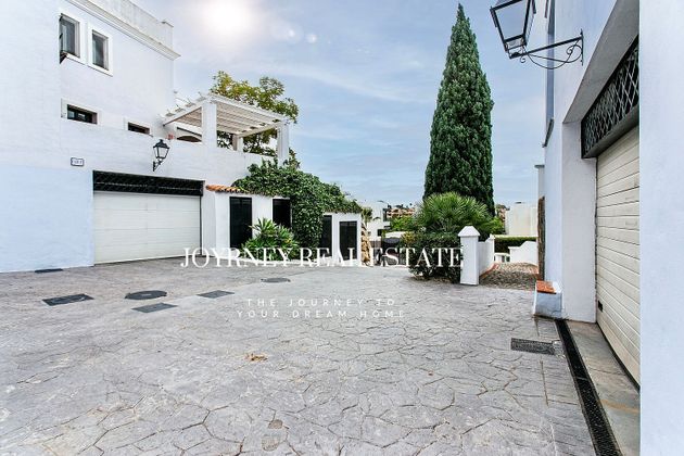 Foto 2 de Casa en venda a Paraíso - Atalaya- Benamara de 4 habitacions amb terrassa i piscina