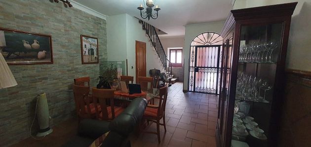 Foto 1 de Venta de chalet en Centro - Doña Mercedes de 4 habitaciones con terraza y balcón