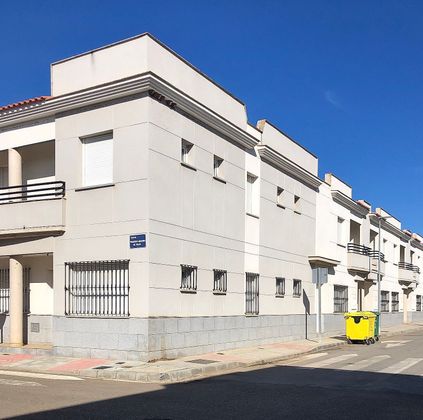 Foto 1 de Venta de casa en calle Luis Álvarez Lencero de 4 habitaciones con terraza