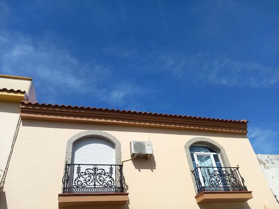 Foto 1 de Piso en venta en calle Pablo Neruda de 4 habitaciones con terraza y balcón