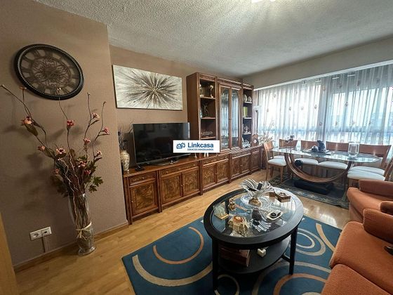 Foto 1 de Piso en venta en Moscardó de 3 habitaciones con terraza y garaje