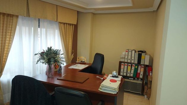 Foto 2 de Venta de oficina en Zona Centro de 95 m²