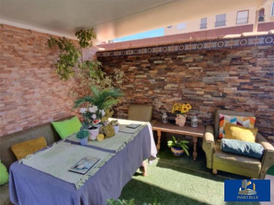 Foto 2 de Dúplex en venda a La Siesta - El Salado - Torreta de 3 habitacions amb terrassa i piscina