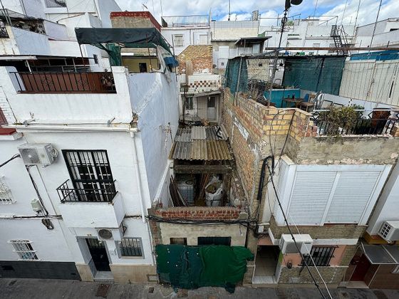 Foto 2 de Casa adossada en venda a Barrio Alto de 3 habitacions i 88 m²