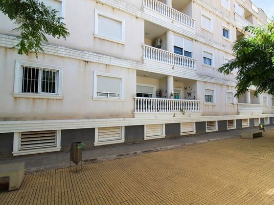 Foto 1 de Dúplex en venda a Formentera del Segura de 4 habitacions amb terrassa i piscina