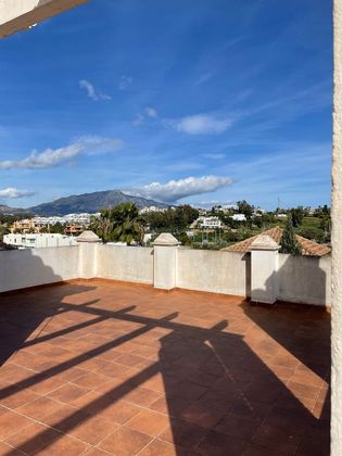 Foto 2 de Casa en alquiler en calle Del Priorato de 4 habitaciones con terraza y piscina