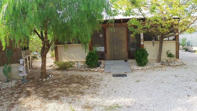 Foto 2 de Casa en venda a Algueña de 2 habitacions amb piscina i aire acondicionat