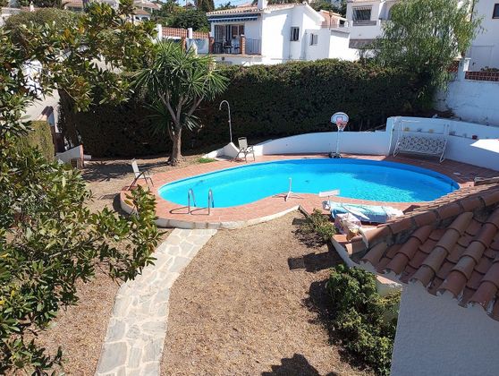 Foto 2 de Xalet en venda a Caleta de Vélez de 8 habitacions amb terrassa i piscina