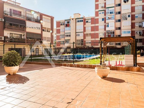 Foto 1 de Local en venda a Centro - Torremolinos amb piscina i garatge