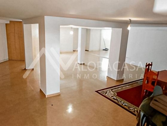 Foto 1 de Venta de local en Coín de 163 m²