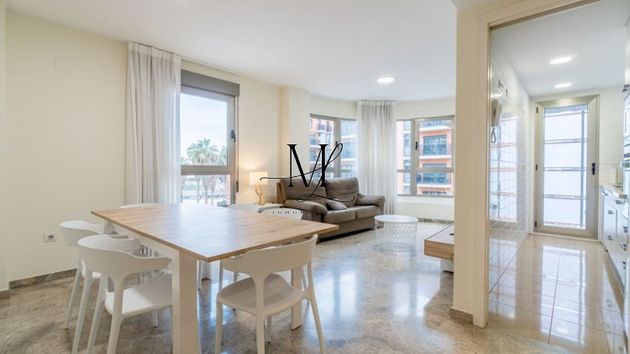 Foto 1 de Piso en alquiler en Sant Pau de 2 habitaciones con muebles y ascensor