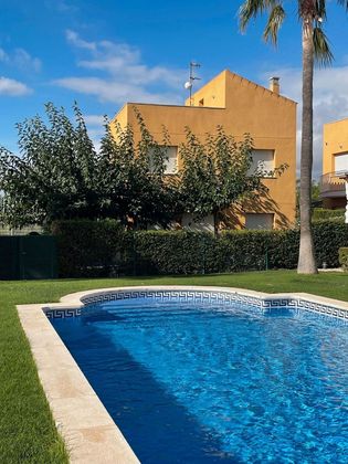 Foto 1 de Chalet en venta en calle Mar Roig de 3 habitaciones con terraza y piscina