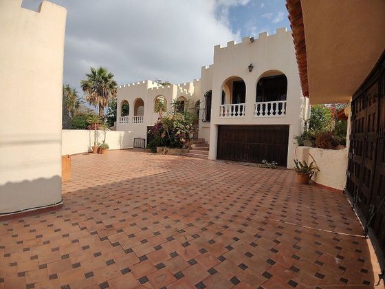 Foto 2 de Xalet en venda a Urb. Vista de los Ángeles de 5 habitacions amb terrassa i piscina