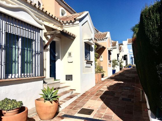 Foto 1 de Casa en venda a calle Rio de 3 habitacions amb terrassa i piscina