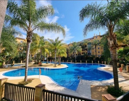 Foto 1 de Piso en alquiler en avenida De Barcelona de 2 habitaciones con terraza y piscina