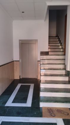 Foto 2 de Pis en venda a calle Canalejas de 1 habitació amb calefacció i ascensor