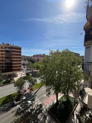 Foto 1 de Pis en venda a avenida Sinforiano Madroñero de 3 habitacions amb terrassa i balcó