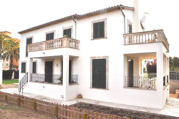 Foto 1 de Venta de chalet en Can Pastilla - Les Meravelles - S'Arenal de 6 habitaciones con terraza y piscina