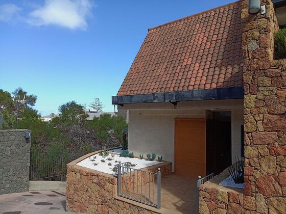 Foto 1 de Casa en venda a Escaleritas de 3 habitacions amb terrassa i garatge