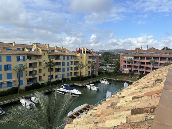 Foto 1 de Àtic en venda a Puerto de Sotogrande-La Marina de 6 habitacions amb terrassa i jardí