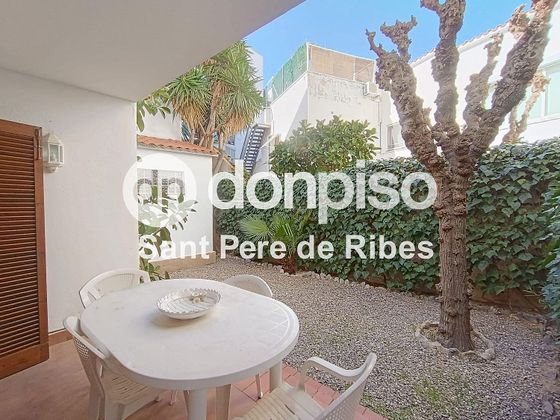 Foto 1 de Venta de casa en Sant Pere de Ribes Centro de 3 habitaciones con garaje y jardín