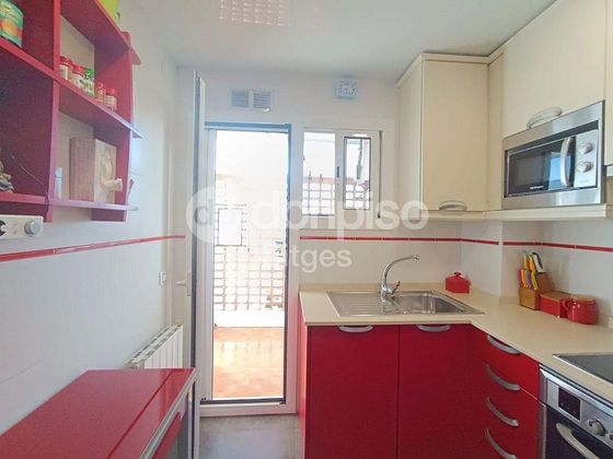 Foto 2 de Piso en venta en Els Molins - La Devesa - El Poble-sec de 3 habitaciones con balcón y aire acondicionado