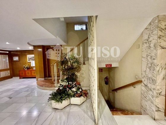 Foto 2 de Piso en venta en Delicias de 2 habitaciones con balcón y aire acondicionado