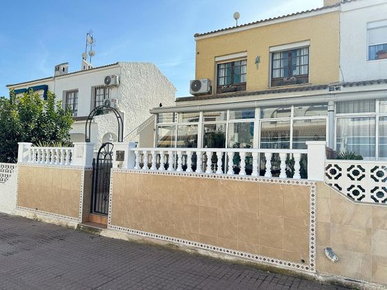 Foto 1 de Casa en venda a Playa de los Locos de 3 habitacions amb terrassa i balcó