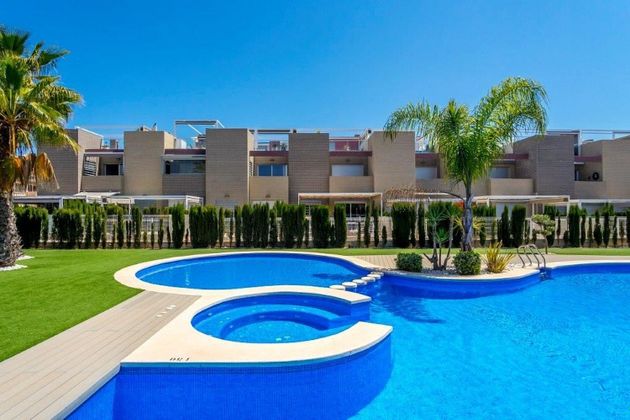 Foto 1 de Venta de ático en calle Fuerteventura de 2 habitaciones con terraza y piscina