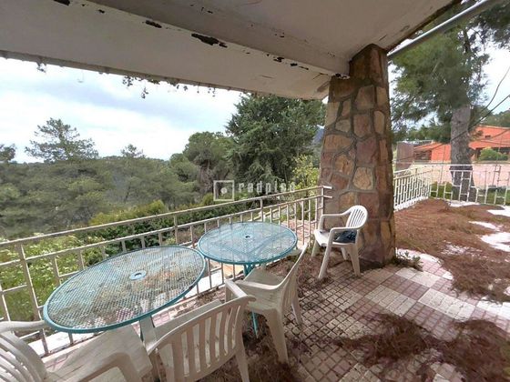 Foto 2 de Casa en venda a Cadalso de los Vidrios de 4 habitacions amb terrassa i piscina
