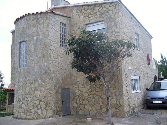 Foto 1 de Casa en venta en El Grao de 5 habitaciones con terraza y garaje