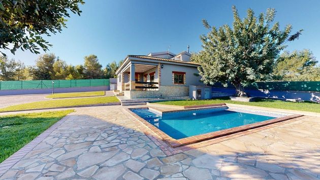 Foto 1 de Xalet en venda a Vilamarxant de 4 habitacions amb terrassa i piscina
