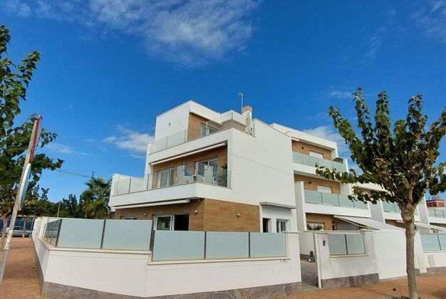 Foto 2 de Casa en venda a Los Peñascos-El Salero-Los Imbernones de 4 habitacions amb terrassa i piscina