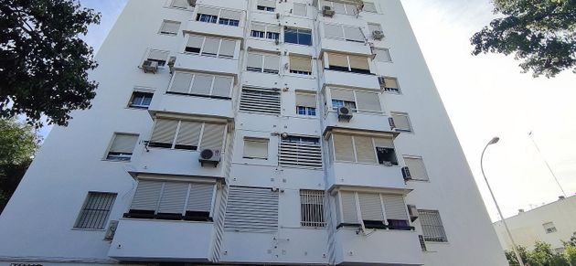 Foto 1 de Venta de piso en La Plata de 3 habitaciones con terraza y aire acondicionado