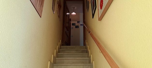 Foto 2 de Casa adossada en venda a calle San Roque de 3 habitacions amb aire acondicionat i calefacció