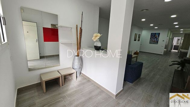 Foto 2 de Piso en venta en Centre - Colomeres - Rambles de 3 habitaciones con terraza y aire acondicionado