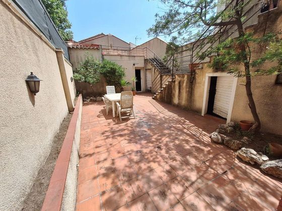 Foto 1 de Casa en venda a Centre - Sabadell de 4 habitacions amb terrassa i garatge