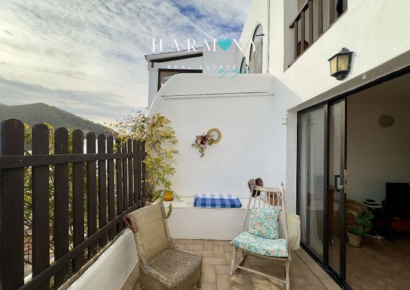 Foto 2 de Dúplex en venda a Santa Eulalia del Río de 2 habitacions amb terrassa i piscina