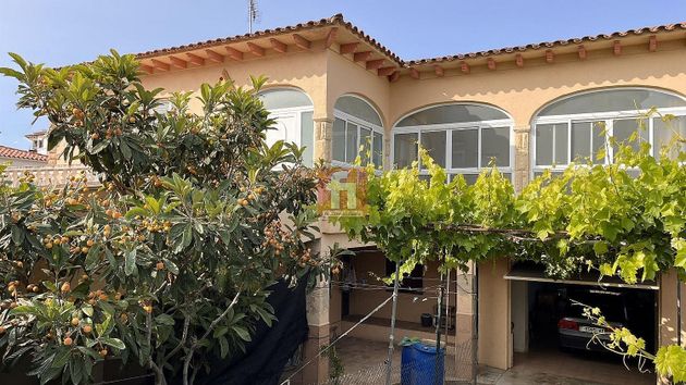 Foto 1 de Xalet en venda a Banyeres del Penedès de 4 habitacions amb terrassa i jardí