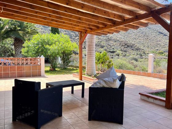 Foto 2 de Xalet en venda a Santiago del Teide de 3 habitacions amb terrassa i piscina