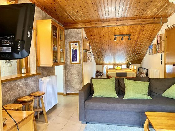 Foto 1 de Piso en venta en Bagà de 3 habitaciones con terraza y calefacción