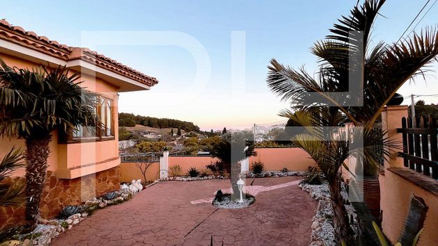 Foto 1 de Venta de chalet en El Pinar - Palacio de Congresos de 4 habitaciones con terraza y garaje